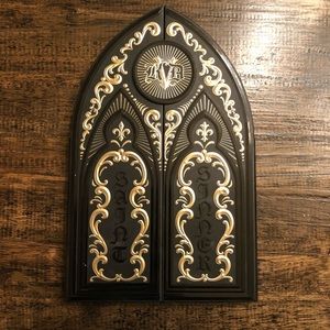 Kat Von D saint & sinner palette